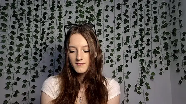 Snapshot of LisaBoddy chatting on February 2026 01:07:02 PM LisaBoddy online show from February 2026 01:07:02 PM