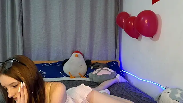 Snapshot of LisaBoddy chatting on February 2026 02:59:02 PM LisaBoddy online show from February 2026 02:59:02 PM