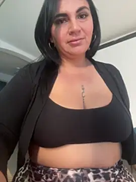 Snapshot of sophie-honey chatting on February 2026 03:38:01 PM sophie-honey online show from February 2026 03:38:01 PM