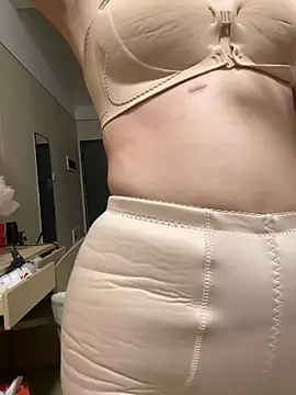 Snapshot of mengmeng776 chatting on March 2026 03:37:02 PM mengmeng776 online show from March 2026 03:37:02 PM