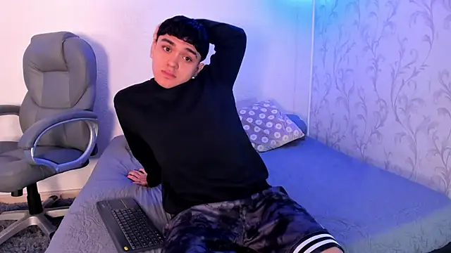 Snapshot of _TaylorBlack chatting on December 2025 11:29:01 AM TaylorBlack online show from December 2025 11:29:01 AM