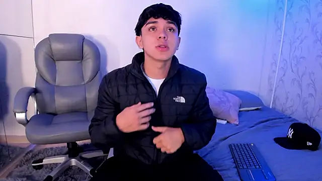 Snapshot of _TaylorBlack chatting on February 2026 11:36:01 AM TaylorBlack online show from February 2026 11:36:01 AM