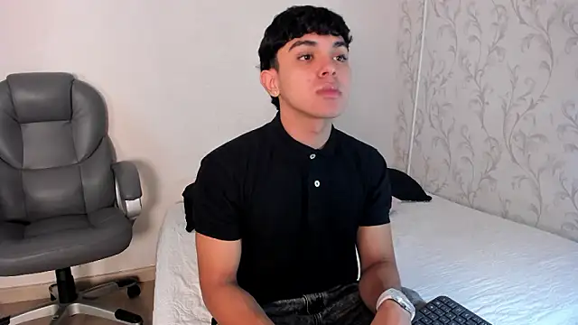 Snapshot of _TaylorBlack chatting on February 2026 11:42:02 AM TaylorBlack online show from February 2026 11:42:02 AM