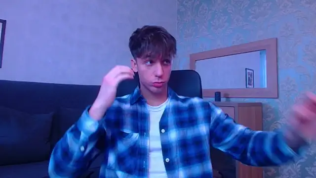 Snapshot of KellenWest chatting on February 2026 11:04:02 AM KellenWest online show from February 2026 11:04:02 AM