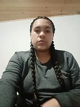 Bellaher online show from May 2026 11:57:01 PM