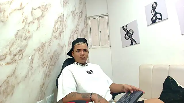 dante jonss online show from December 2025 08:48:01 PM