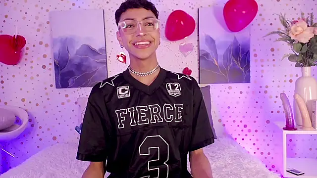 Snapshot of Owen_JP chatting on February 2026 04:10:02 AM Owen JP online show from February 2026 04:10:02 AM