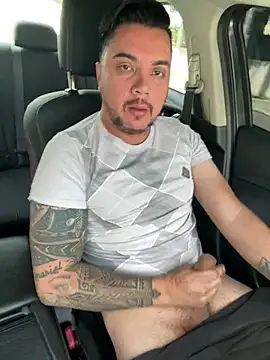 Snapshot of Diegohernan17 chatting on February 2026 03:00:01 PM Diegohernan17 online show from February 2026 03:00:01 PM