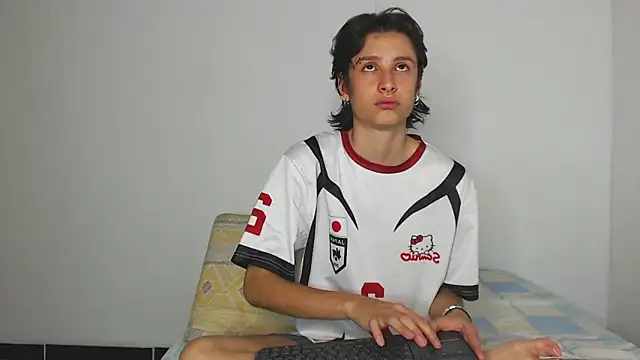 cirosky elchicopolla online show from February 2026 03:44:02 AM