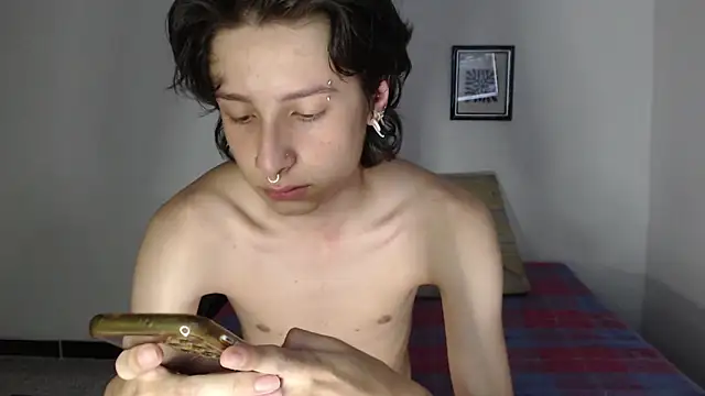 Snapshot of cirosky_elchicopolla chatting on March 2026 03:23:01 AM cirosky elchicopolla online show from March 2026 03:23:01 AM