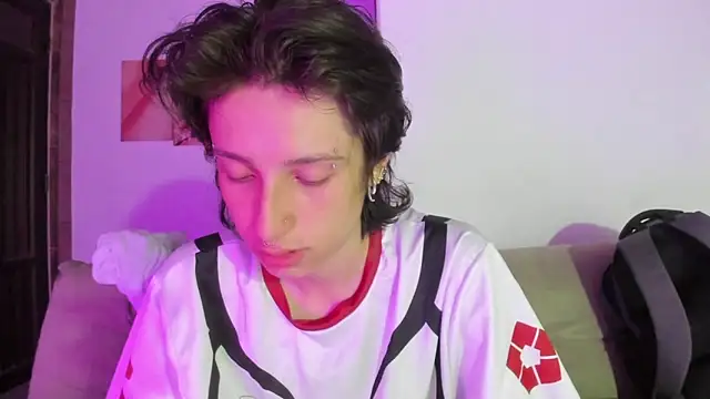 Snapshot of cirosky_elchicopolla chatting on April 2026 03:23:02 AM cirosky elchicopolla online show from April 2026 03:23:02 AM