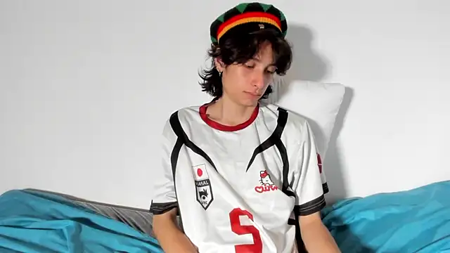 Snapshot of cirosky_elchicopolla chatting on April 2026 07:45:01 AM cirosky elchicopolla online show from April 2026 07:45:01 AM