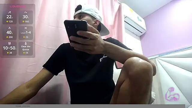 Snapshot of Ares_funn chatting on January 2026 02:00:01 PM Ares funn online show from January 2026 02:00:01 PM