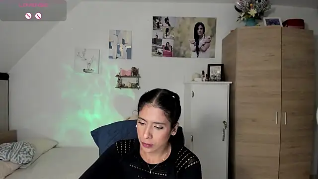 VEROSlen- online show from April 2026 02:53:02 AM