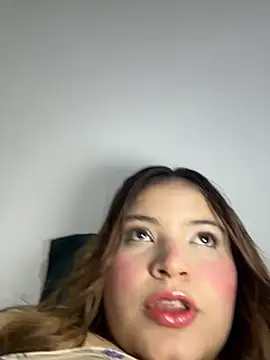 Snapshot of melanie_hh1 chatting on December 2025 04:52:01 AM melanie hh1 online show from December 2025 04:52:01 AM