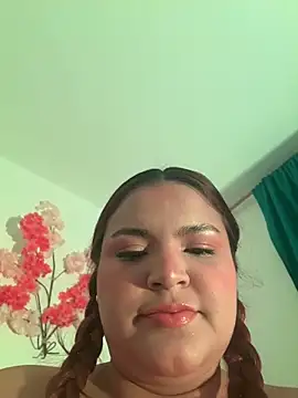 Snapshot of melanie_hh1 chatting on February 2026 05:51:02 AM melanie hh1 online show from February 2026 05:51:02 AM