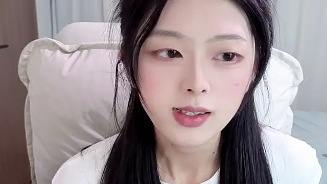 Snapshot of Koikoi___ chatting on February 2026 03:23:02 AM Koikoi online show from February 2026 03:23:02 AM