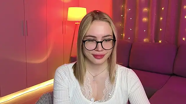 Snapshot of Aurelia_Voss chatting on March 2026 05:44:01 AM Aurelia Voss online show from March 2026 05:44:01 AM