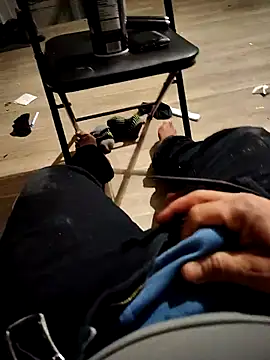 Snapshot of joaquinvaladez chatting on February 2026 07:12:01 AM joaquinvaladez online show from February 2026 07:12:01 AM