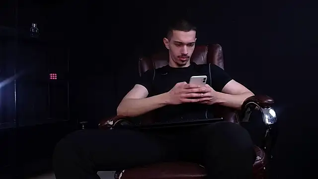 Snapshot of KaydenDrew chatting on January 2026 05:24:01 AM KaydenDrew online show from January 2026 05:24:01 AM