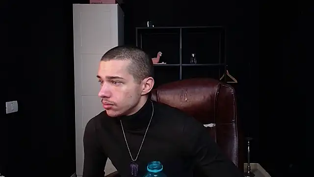 Snapshot of KaydenDrew chatting on February 2026 05:23:02 AM KaydenDrew online show from February 2026 05:23:02 AM