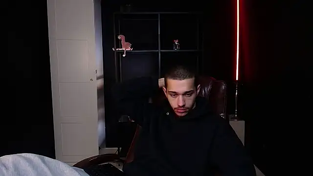 Snapshot of KaydenDrew chatting on February 2026 05:11:01 AM KaydenDrew online show from February 2026 05:11:01 AM