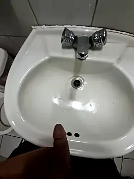 Snapshot of lucas1890 chatting on January 2026 06:27:01 AM lucas1890 online show from January 2026 06:27:01 AM