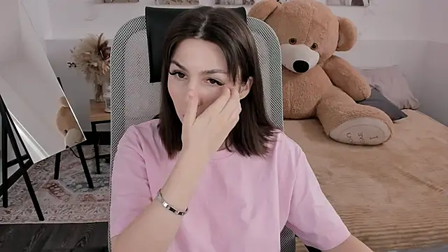 DiRosie online show from March 2026 09:33:02 AM