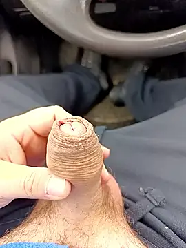 Snapshot of AlcorMad chatting on January 2026 12:10:01 PM AlcorMad online show from January 2026 12:10:01 PM