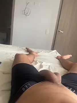 HotWhisper22 online show from April 2026 07:41:01 PM