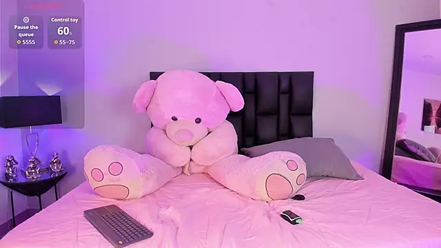 Snapshot of Kloebaby_ chatting on February 2026 08:35:02 PM Kloebaby online show from February 2026 08:35:02 PM