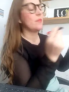 SofiEsteves online show from May 2026 02:14:01 PM