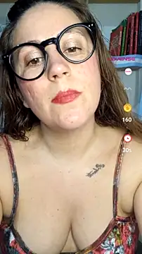 SofiEsteves online show from July 2026 04:44:01 PM