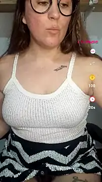 SofiEsteves online show from July 2026 02:13:01 PM