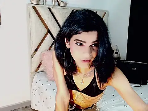 Snapshot of titania1502 chatting on December 2025 04:54:01 AM titania1502 online show from December 2025 04:54:01 AM