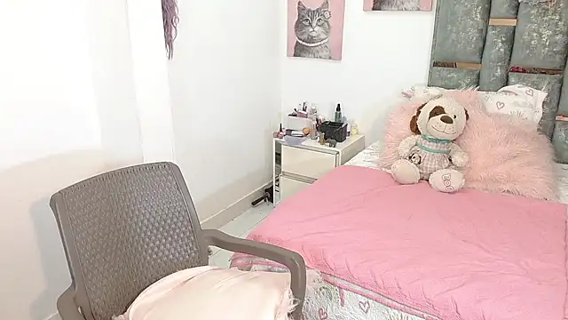 Snapshot of titania1502 chatting on January 2026 08:08:01 AM titania1502 online show from January 2026 08:08:01 AM