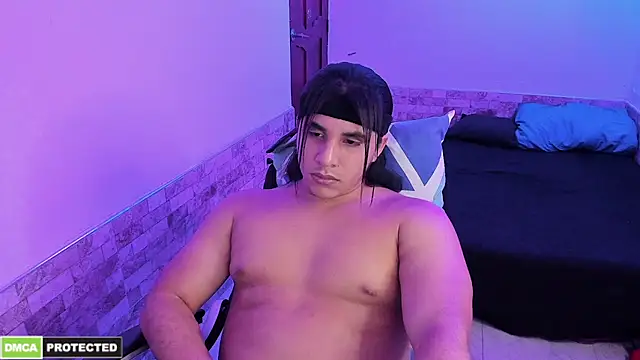 latinboyfit online show from May 2026 05:40:02 PM