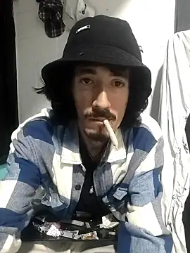 Snapshot of sk8-boy chatting on January 2026 11:08:01 PM sk8-boy online show from January 2026 11:08:01 PM