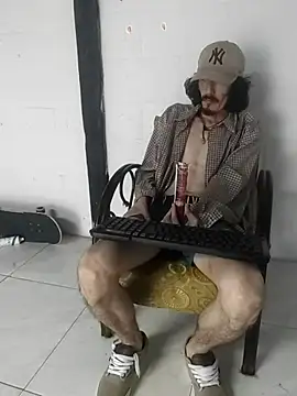 Snapshot of sk8-boy chatting on February 2026 07:18:01 PM sk8-boy online show from February 2026 07:18:01 PM