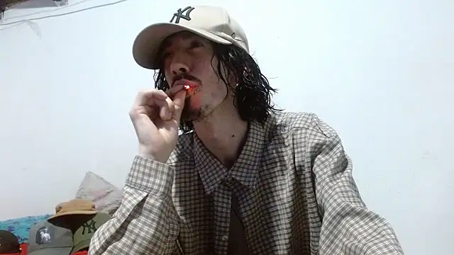 sk8-boy online show from July 2026 11:40:01 PM