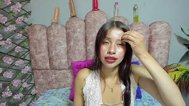 Snapshot of cloyks chatting on March 2026 03:23:01 AM cloyks online show from March 2026 03:23:01 AM