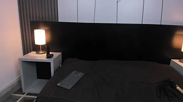 Snapshot of PamelaRed_ chatting on December 2025 07:53:01 PM PamelaRed online show from December 2025 07:53:01 PM