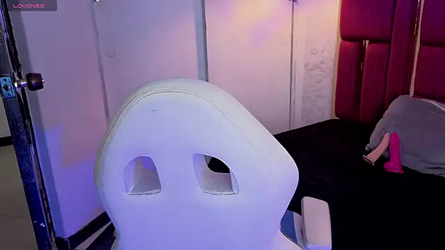 Snapshot of morgana_white chatting on February 2026 07:32:02 PM morgana white online show from February 2026 07:32:02 PM