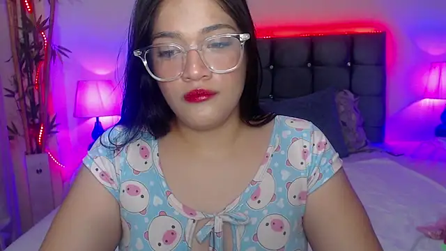 Snapshot of Valeri_hot22 chatting on January 2026 11:31:01 PM Valeri hot22 online show from January 2026 11:31:01 PM