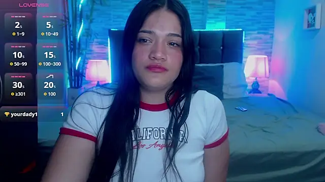 Snapshot of Valeri_hot22 chatting on February 2026 11:36:01 PM Valeri hot22 online show from February 2026 11:36:01 PM