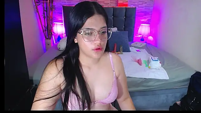 Valeri hot22 online show from April 2026 10:36:02 PM