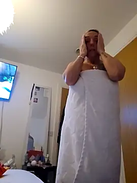 theblondecocklover online show from February 2026 07:43:01 PM