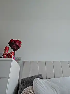 Snapshot of theblondecocklover chatting on May 2026 10:54:01 AM theblondecocklover online show from May 2026 10:54:01 AM