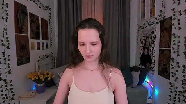 Snapshot of Ariadna_Shy chatting on March 2025 06:26:02 AM Ariadna Shy online show from March 2025 06:26:02 AM