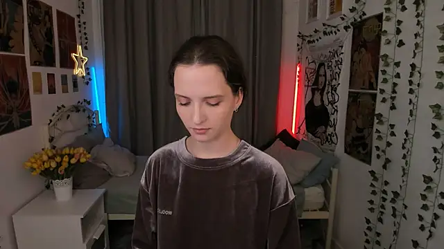 Snapshot of Ariadna_Shy chatting on September 2025 10:20:01 PM Ariadna Shy online show from September 2025 10:20:01 PM